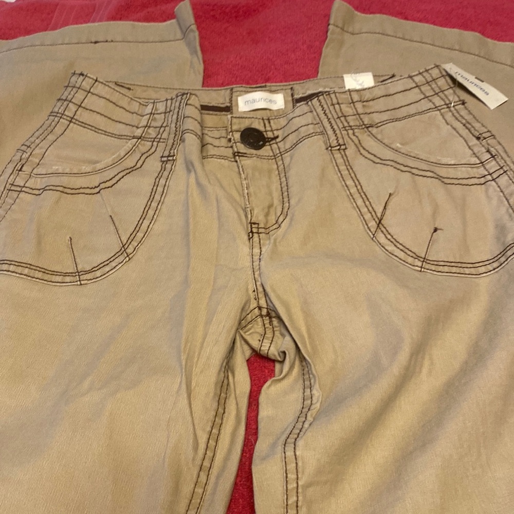 NOT FOR SALE: NWT’s Khaki Jeans 👖!